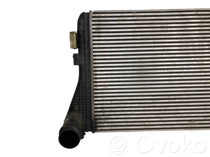 Starpdzesētāja radiators
