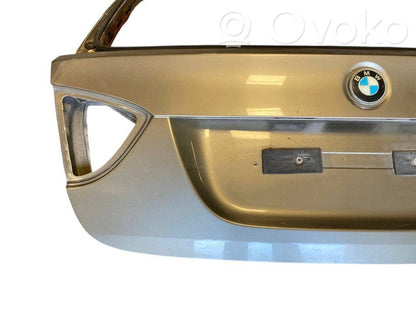 Aizmugurējais pārsegs (bagāžnieks)