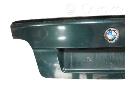 Aizmugurējais pārsegs (bagāžnieks)