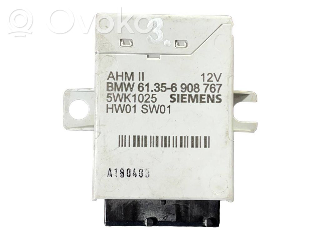 Trailer hitch control unit