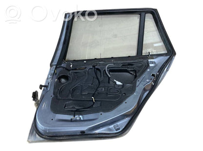 Aizmugurējās durvis