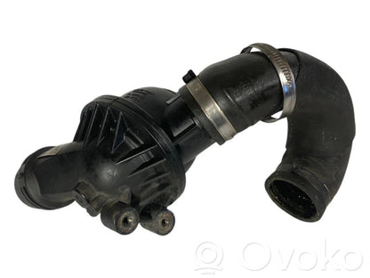Thermostat / thermostat housing