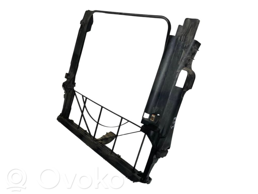 Radiator(s) holder/bracket