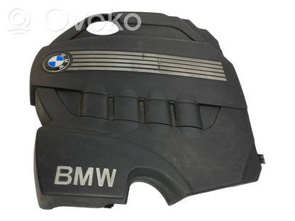 Dzinēja pārsegs (dekoratīva apdare)