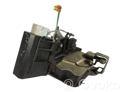 Aizmugurē slēdzene