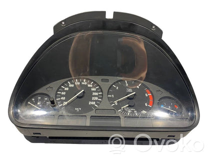 Spidometrs (instrumentu panelī)