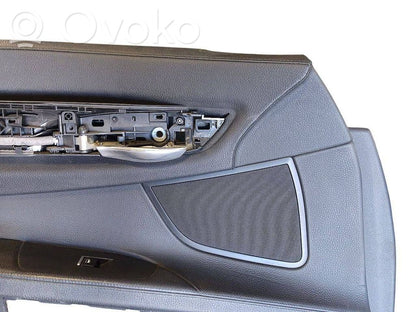 Priekšējo durvju apdare