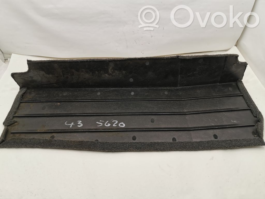 Пол багажника