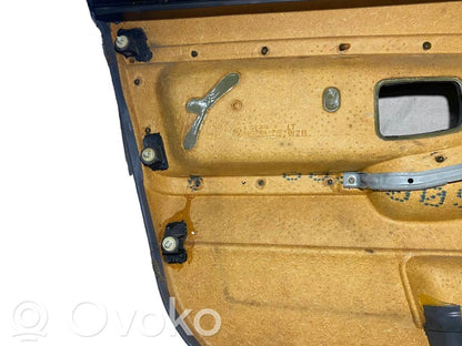 Priekšējo durvju apdare