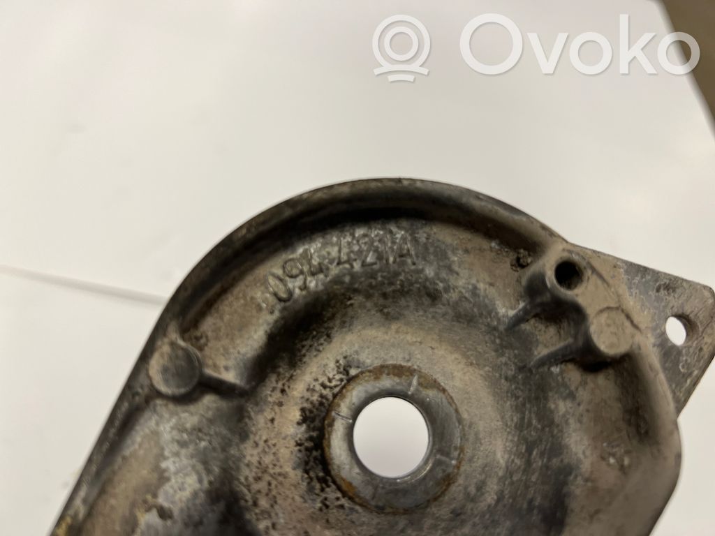 Крепление заднего редуктора