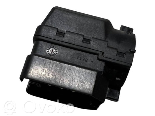 Aizdedzes slēdža kontakti