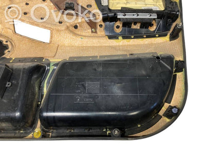 Priekšējo durvju apdare