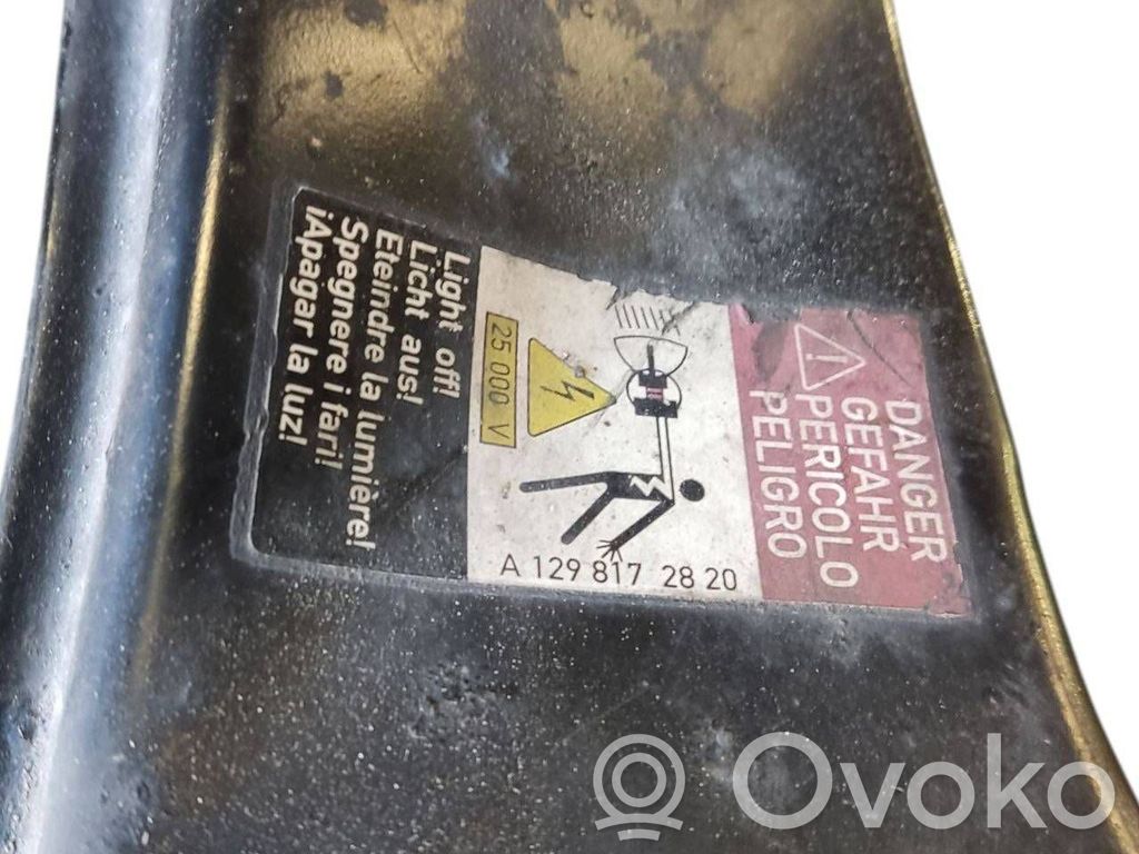 Radiatoru paneļa augšējā daļa (televizors)