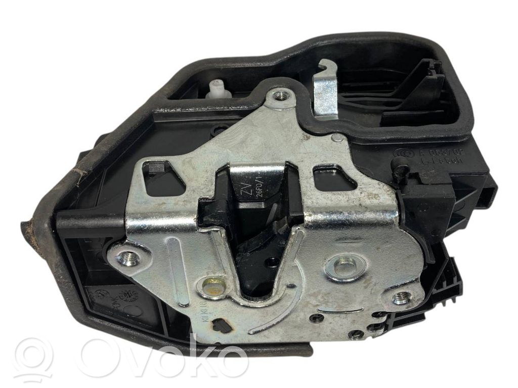 Aizmugurē slēdzene