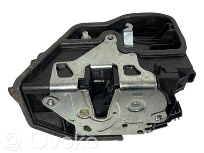 Aizmugurē slēdzene