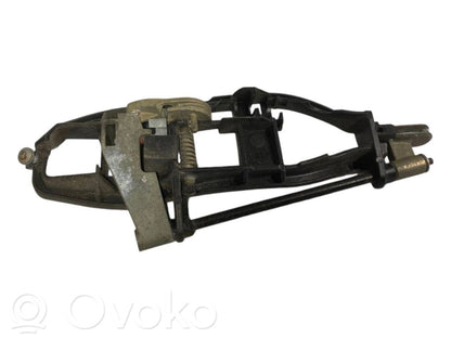 Aizmugurē turētājs / kronšteins ārējam atvēršanas rokturim