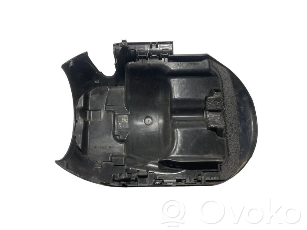 Stūres ass dekoratīvā apdare