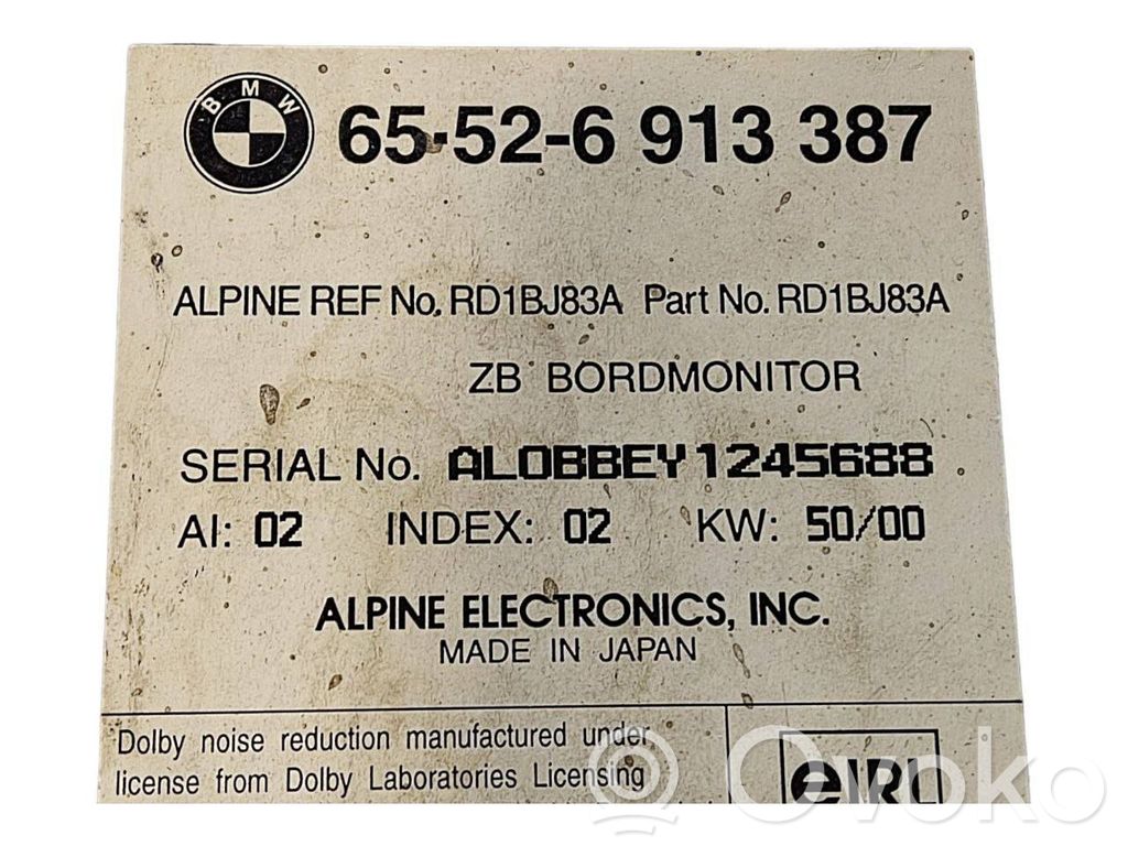 Radio / CD/DVD atskaņotājs / navigācija