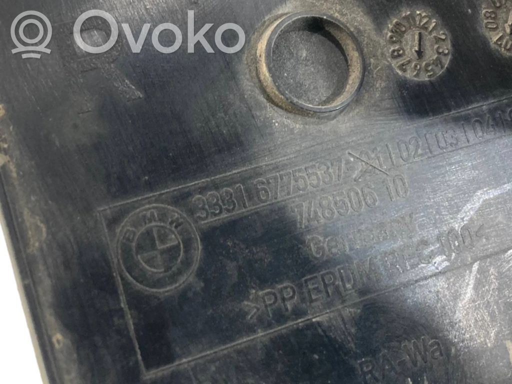 Apakšas aizsargs šasijas aizmugurējā daļā