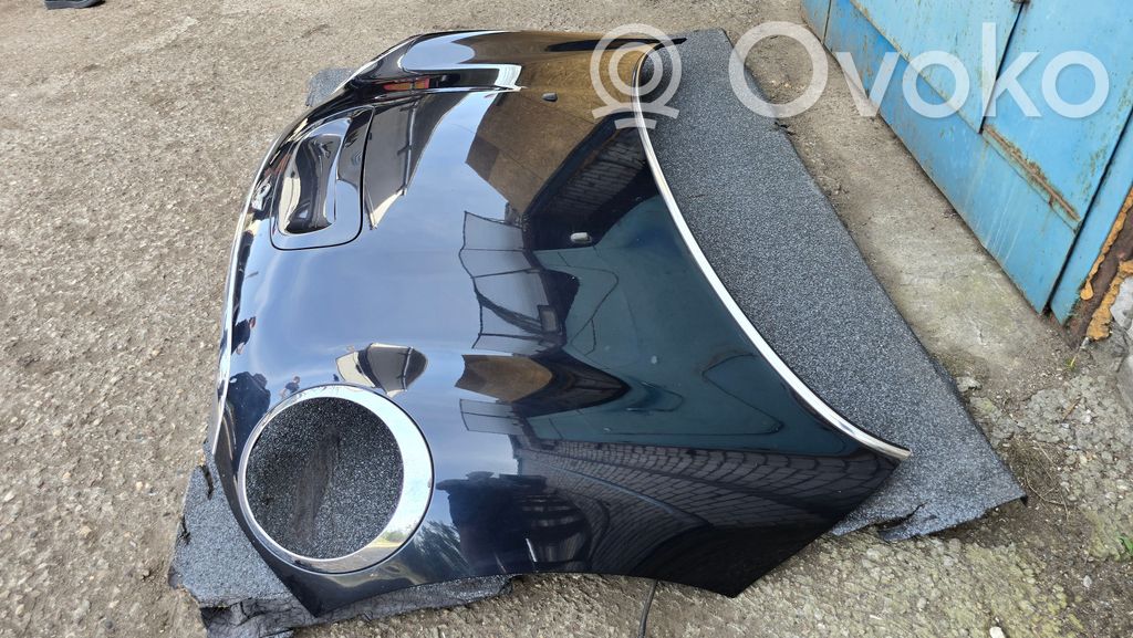 Dzinēja pārsegs (vāks)