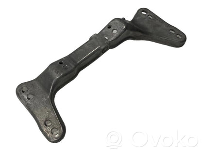 Transmission mounting bracket