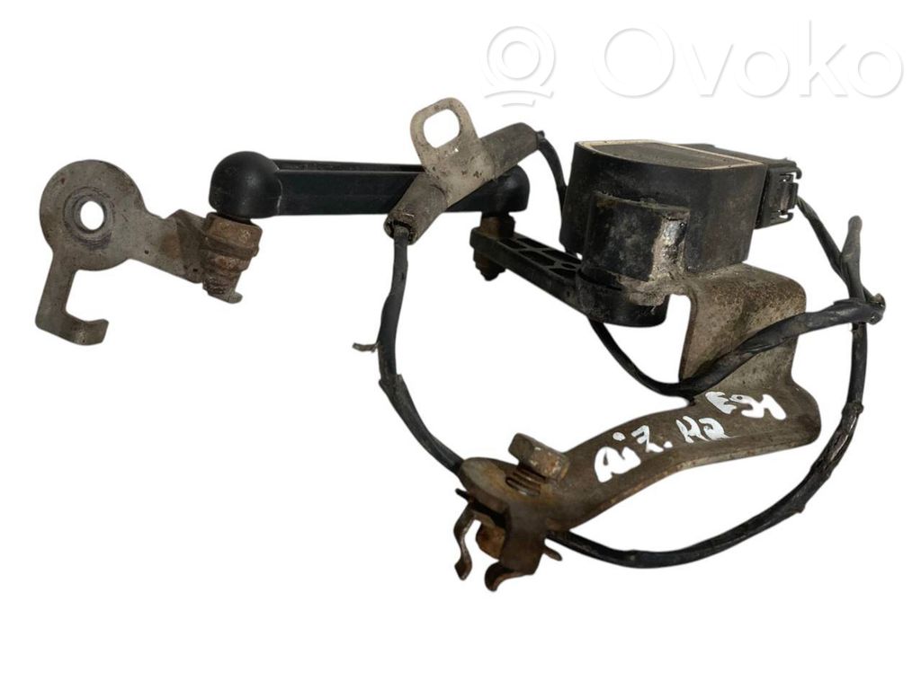 Augstuma sensors (priekšējo lukturu)