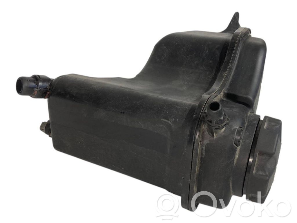 Dzesēšanas šķidruma izplešanās tvertne