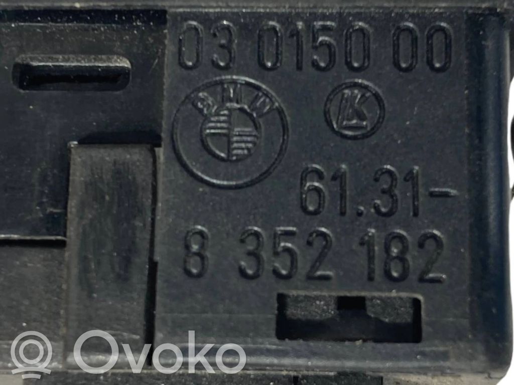 Jumta lūkas slēdzis