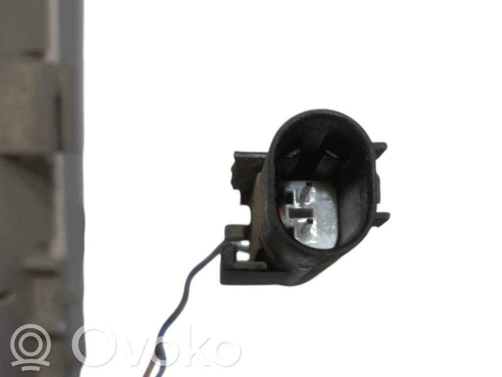 Papildu bremžu signāla lukturis