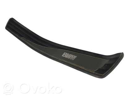 Aizmugurējā sliekšņa dekoratīvā apdare (iekšējā)