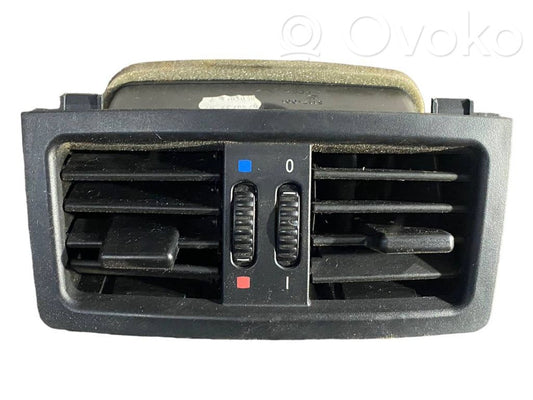 Centrālais gaisa ventilācijas režģis