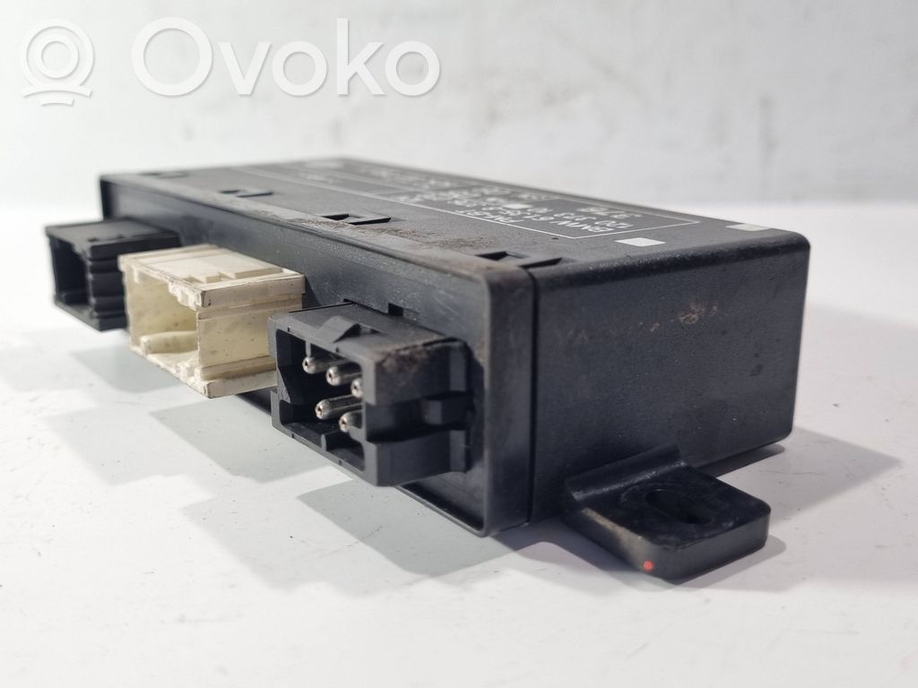 Durvju vadības bloks