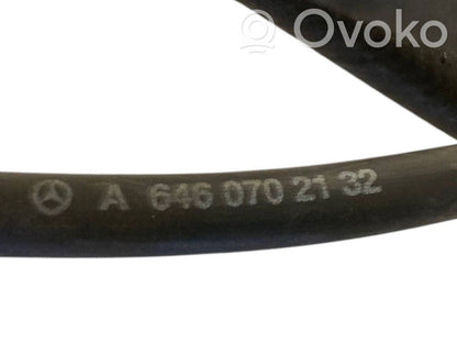 Degvielas caurulīte (-es)