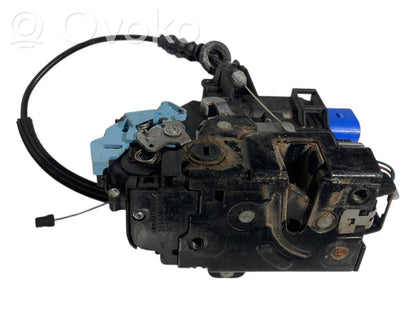 Aizmugurē slēdzene