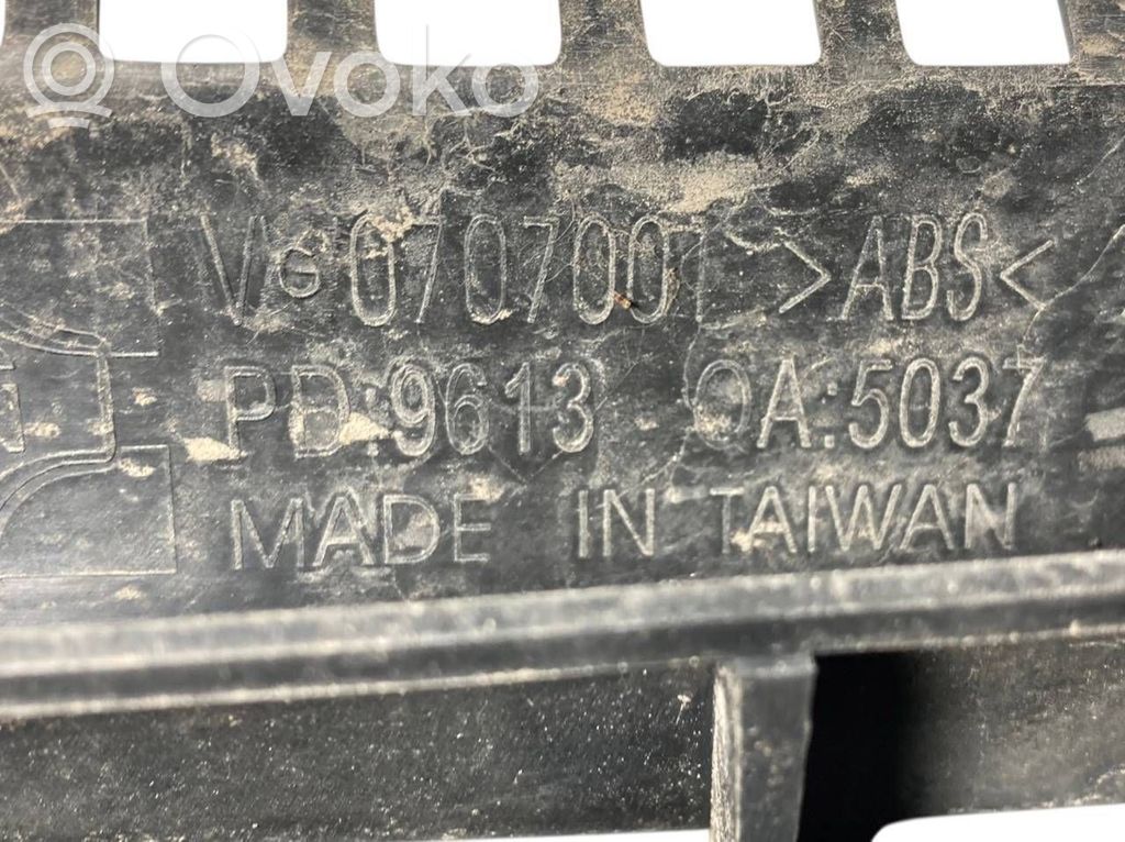 Priekšējais režģis