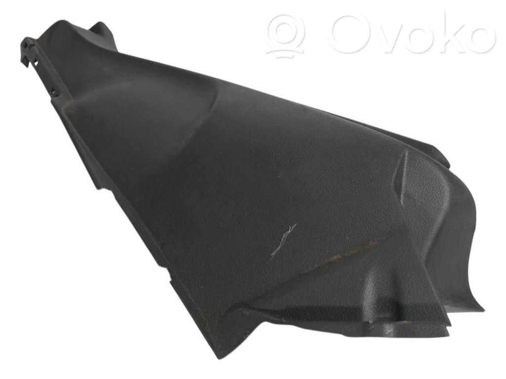 Sānu dekoratīvā apdare pie aizmugurējā sēdekļa (apakšdaļa)