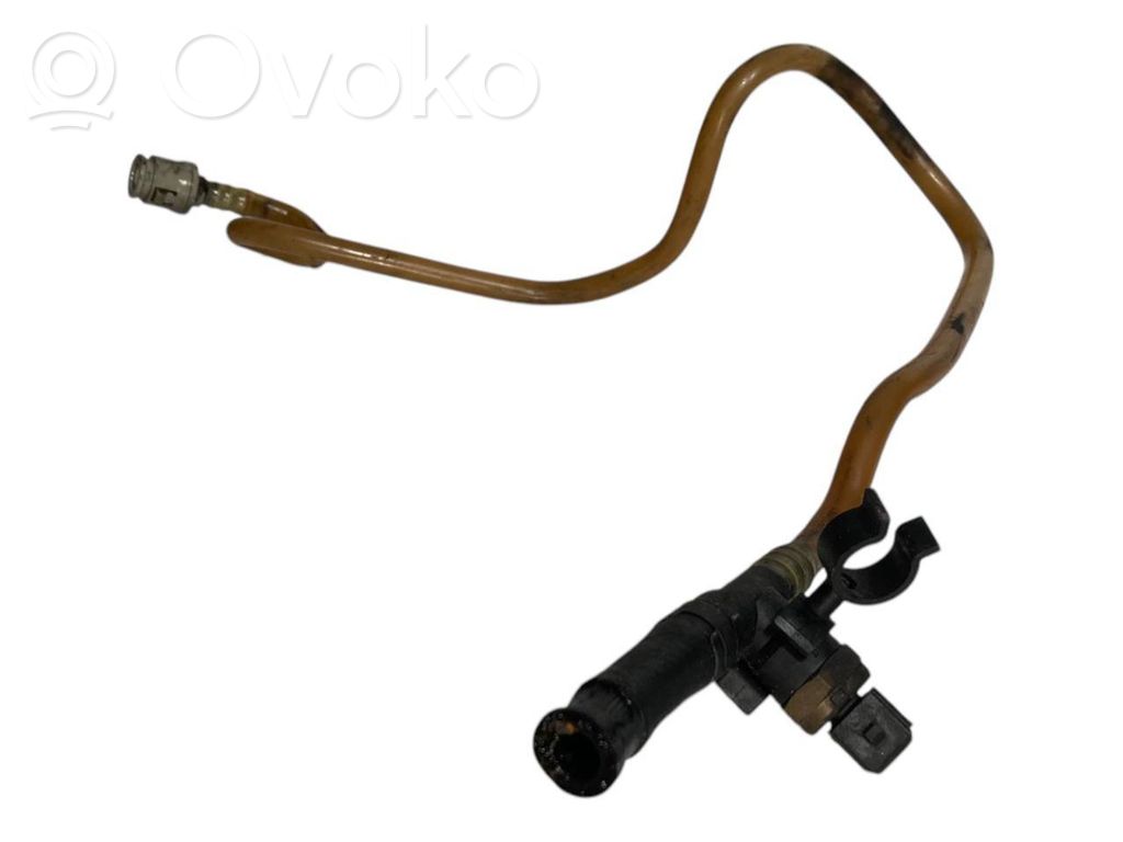 Pipe(s) / hose(s)