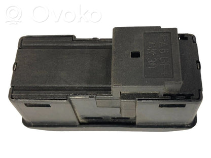 Jumta lūkas slēdzis