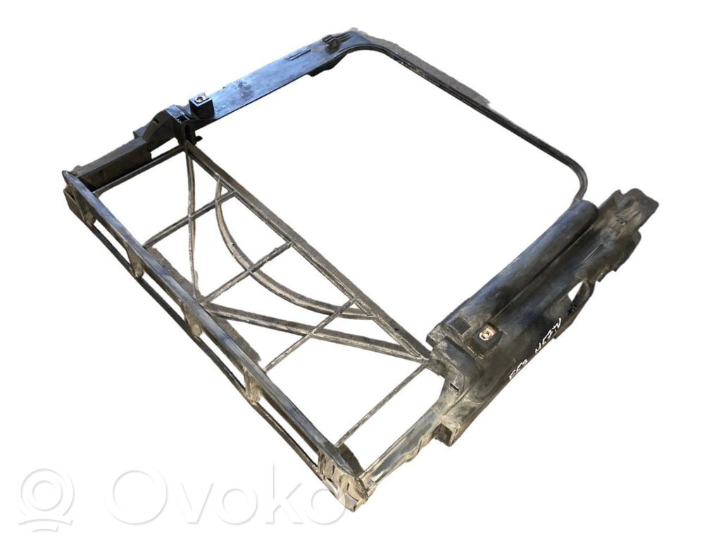 Radiatora (-u) turētājs / kronšteins