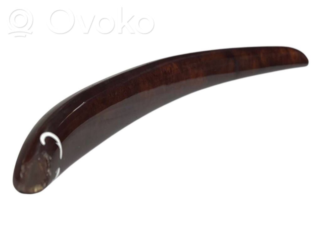 Dekoratīvās apdares lenta