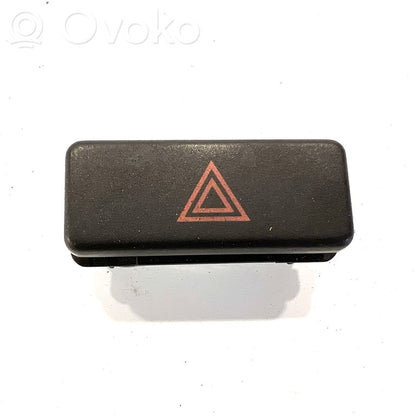 Avārijas lukturu slēdzis