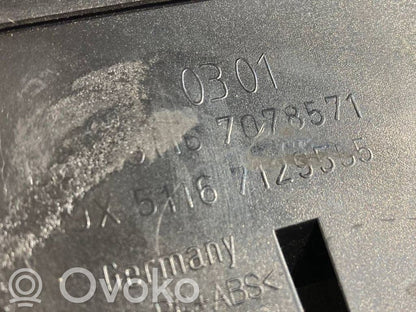 Salona dekoratīvās apdares komplekts