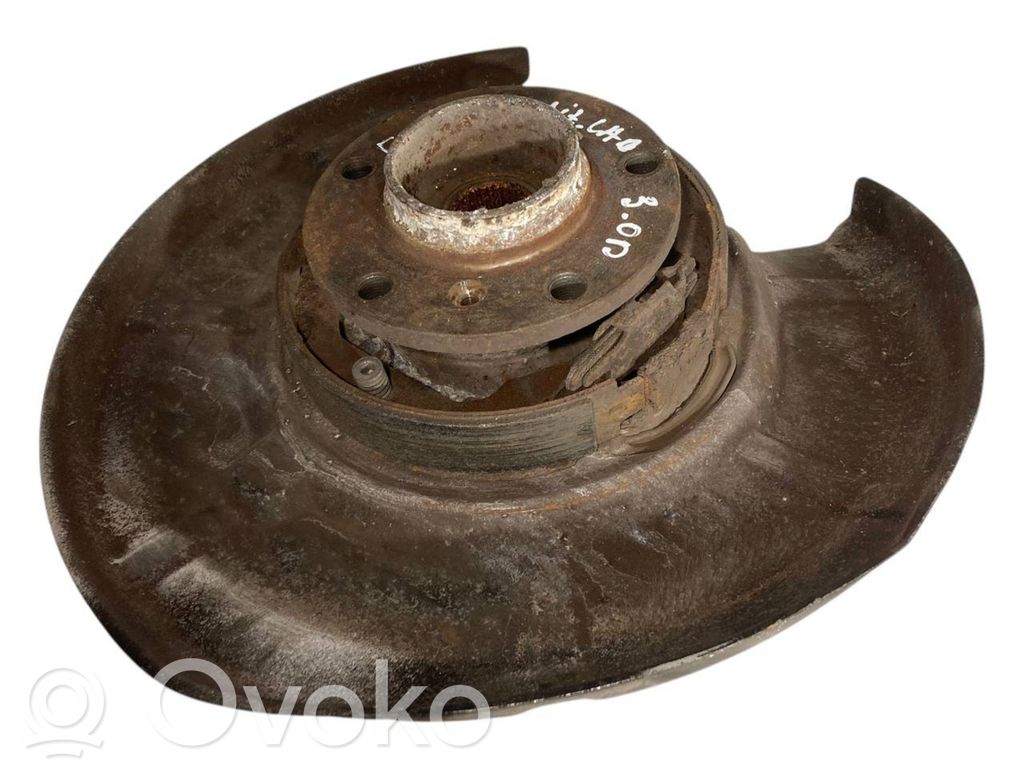 Aizmugurē riteņa rumbas vārpstas šarnīrs (stupica, capfa)