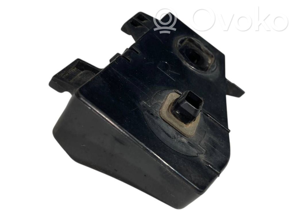 Aizmugurējā bufera montāžas kronšteins