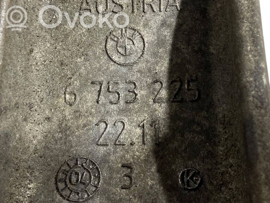Dzinēja nostiprināšanas stiprinājums-kronšteins