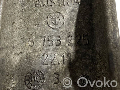 Dzinēja nostiprināšanas stiprinājums-kronšteins