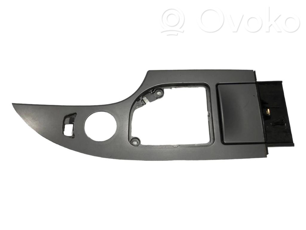 Gear shift lever decorative trim (plastic)