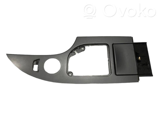 Gear shift lever decorative trim (plastic)