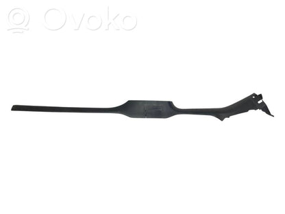 Priekšējā sliekšņa dekoratīvā apdare (iekšējā)