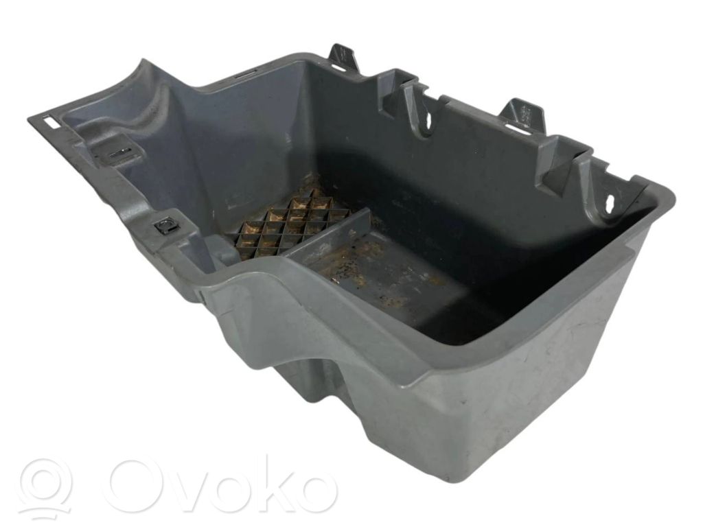 Other type of trunk decorative trim part